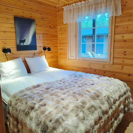 Parimoekki Kaarni - 1km Yllaeksen Rinteisiin Ylläsjärvi