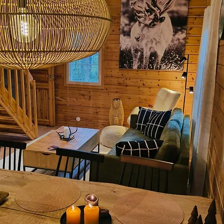 Parimoekki Kaarni - 1km Yllaeksen Rinteisiin * Ylläsjärvi